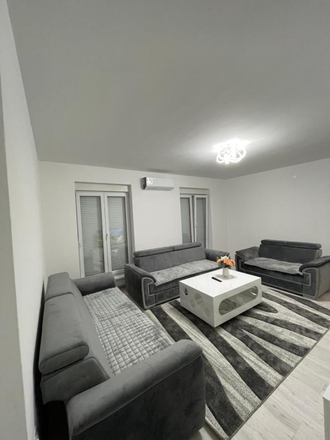 Modern & Cozy 2-Bedroom Vacation Home In Sarajevo Saraievo Exterior foto