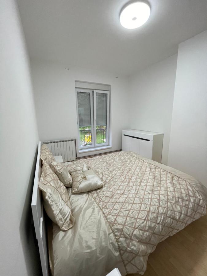 Modern & Cozy 2-Bedroom Vacation Home In Sarajevo Saraievo Exterior foto
